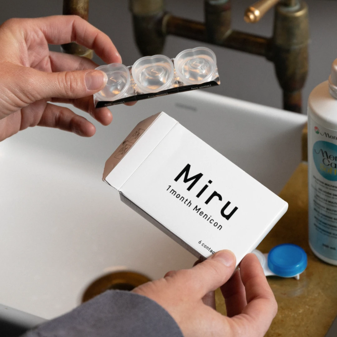 Miru 1month Menicon Silicone Hydrogel Contact Lens 6 Lenses Pack - Image 2